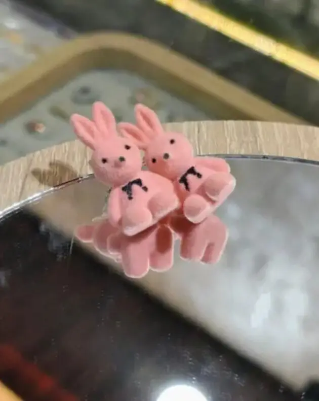 White bunnies earrings - Image 2